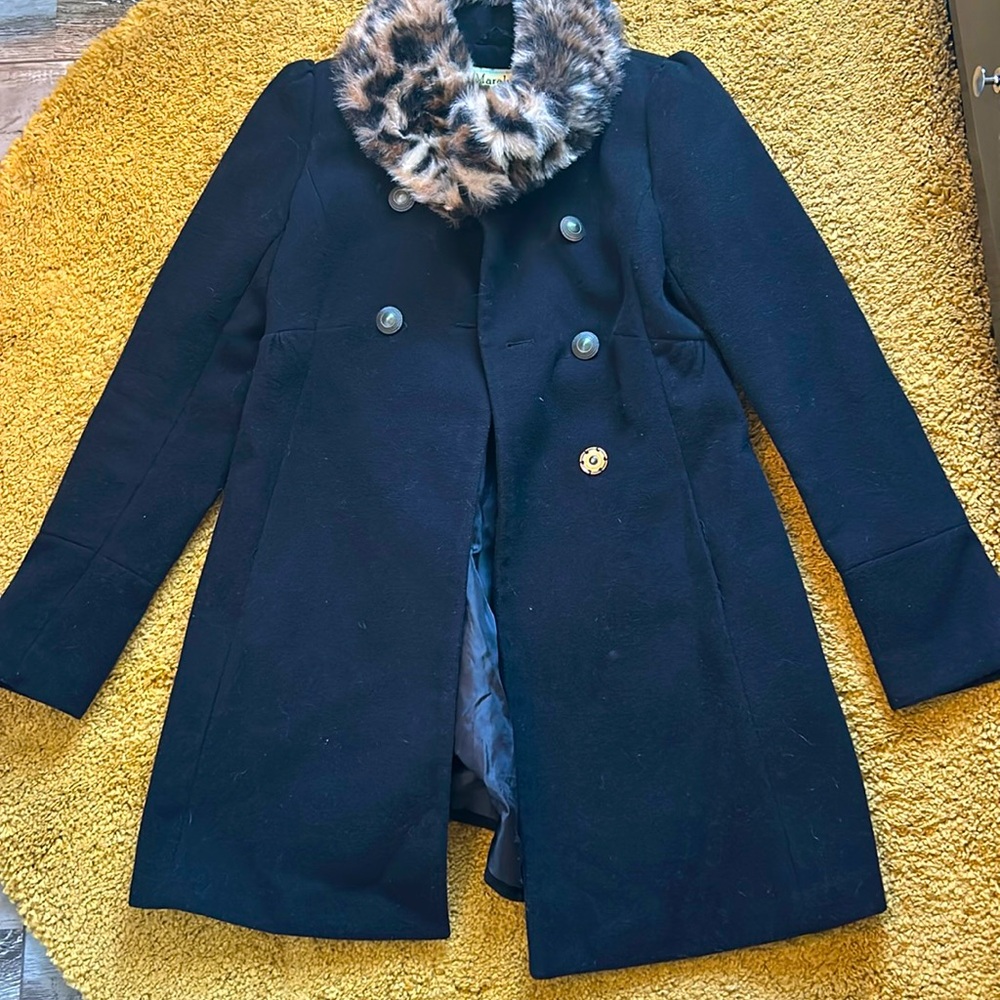 Adorable Boutique Coat w/Faux Fur Collar